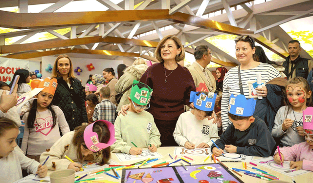 Eskişehir’de renkli anlar: Başkan Ünlüce, miniklerle şenlikte buluştu