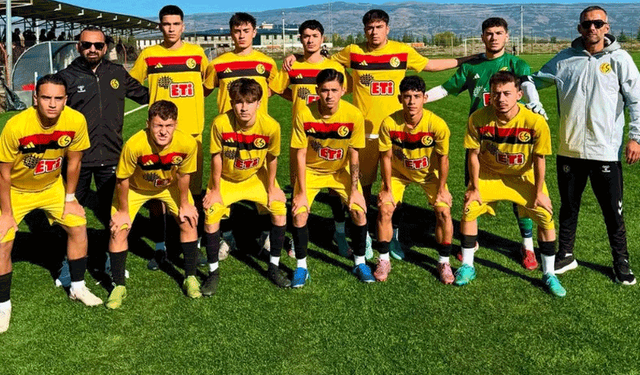 Genç Şimşekler’den gol yağmuru: 10-0