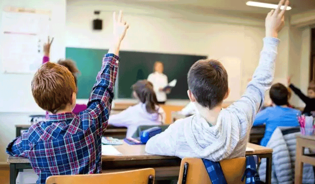 İlk ara tatil bitti: Okullar yarın açılıyor