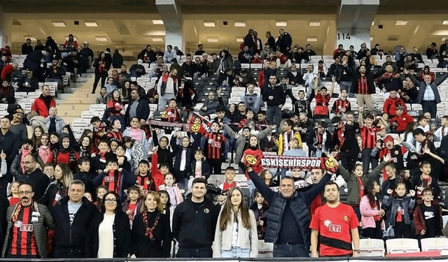 Minik yüreklerden Eskişehirspor’a kocaman destek