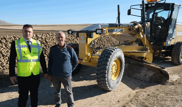 Sivrihisar’da üreticiye tam destek: Tarla yolları yenileniyor