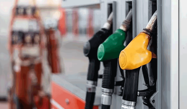 Sürücüler müjde: Akaryakıtta o tarihte indirim