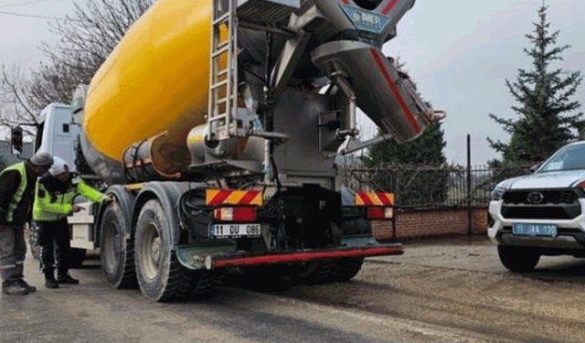 Bilecik'te ticari araçlara kış lastiği denetimi