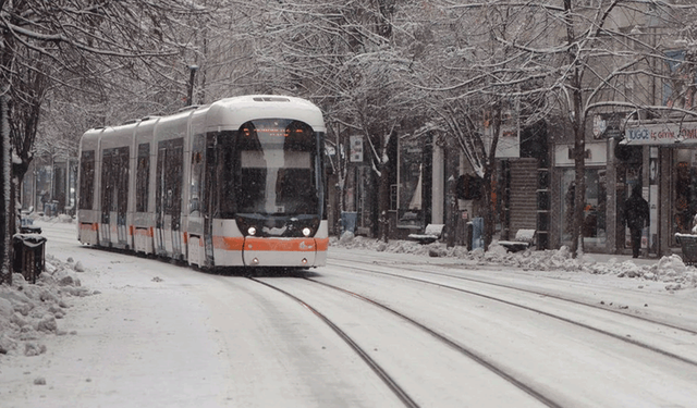 Eskişehir’de kar yağışı ve kuvvetli rüzgar bekleniyor