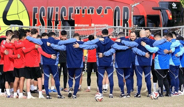 Eskişehirspor ikinci yarıya kilitlendi