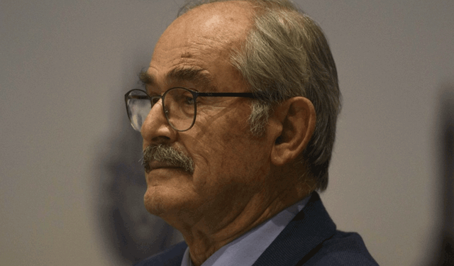 Büyükerşen için siyasi yasak ve hapis istemi