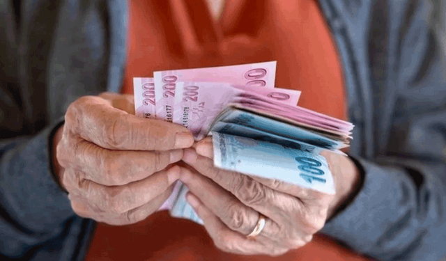 En düşük emekli aylığı 20 bin lira oldu