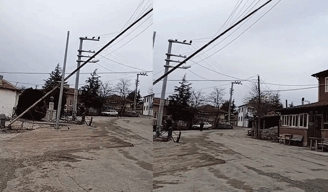 Eskişehir’de dev bayrak direği fırtınaya direnemedi