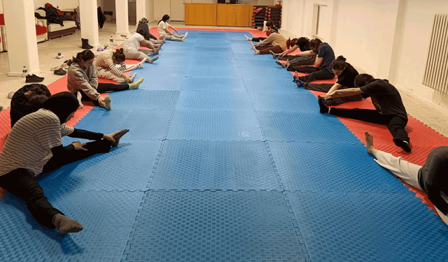 Eskişehir’de gençler taekwondo ile güçleniyor