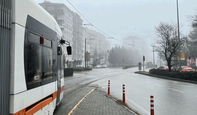 Eskişehir’de yoğun sis etkili oldu