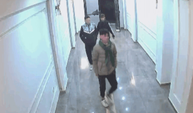 Hatay'da daire önündeki ayakkabıları çaldılar