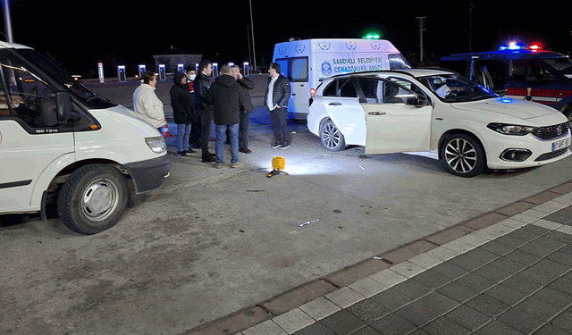 Afyon'da dinlenme tesisinde şok: Araçta ölü bulundu