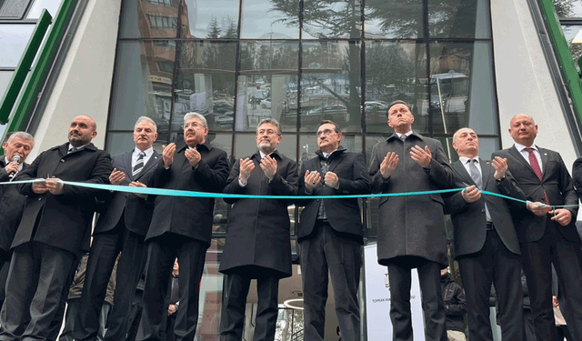 Bakan Yumaklı Eskişehir'de TMO'nun yeni binasını açılışını gerçekleştirdi
