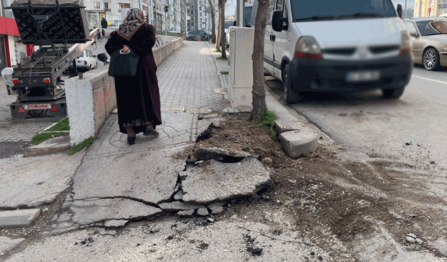 Eskişehir şantiyeye döndü! Engelli yolunda bitmeyen engeller