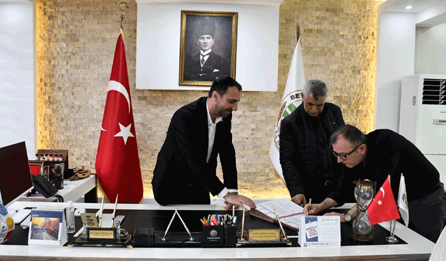 Eskişehir’de ihtiyaç sahibi vatandaşlara alışveriş kartı desteği