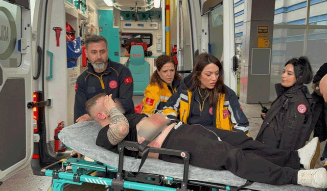 Samsun’da bıçaklı kavga: 2 yaralı