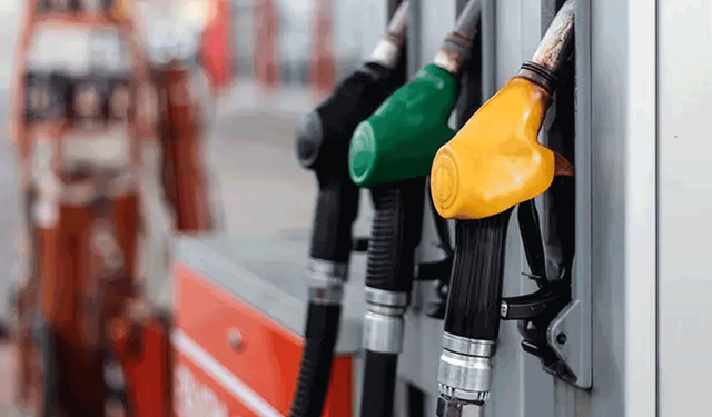 Araç sahipleri dikkat: Akaryakıta bir zam daha geliyor