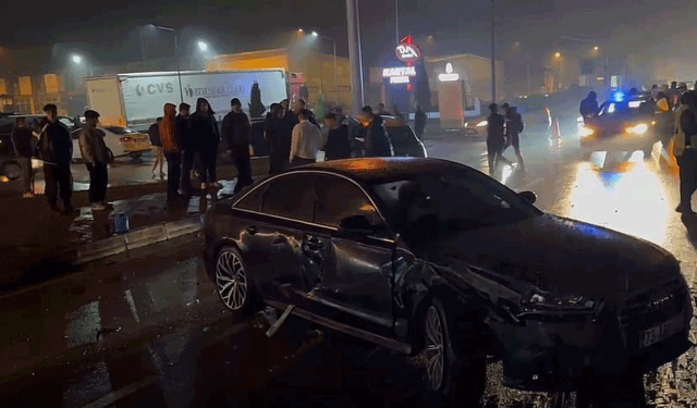 Bartın'da 4 araçlı zincirleme kaza: 2 yaralı