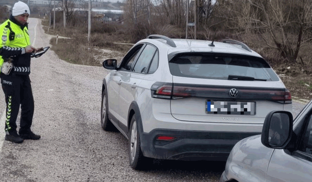 Bilecik'te trafik denetimleri aralıksız sürüyor