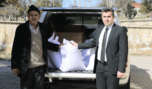 Eskişehir topraklarına ekilecek uzmanlar takip edecek: Çiftçiye dağıtıldı