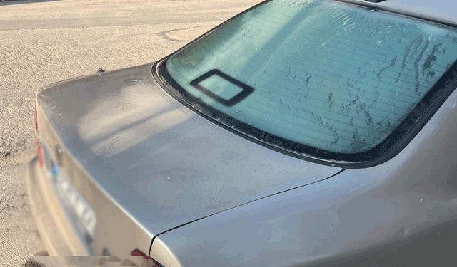 Eskişehir’de sabah araç camları buz tuttu