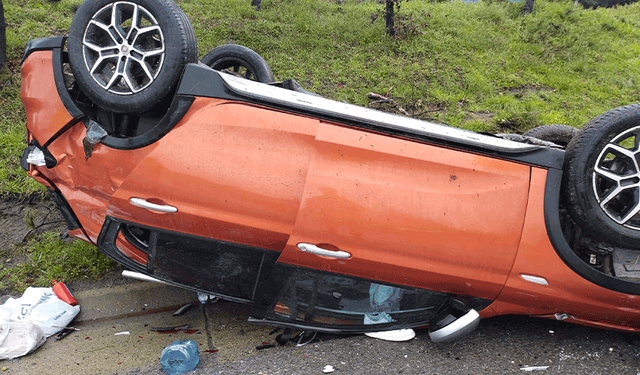 İstanbul'da takla atan otomobile başka bir araç çarptı: 2’si çocuk 7 kişi yaralandı