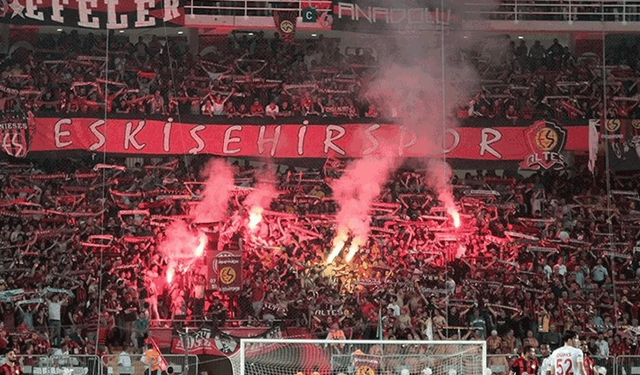 İzmir’deki krize dair Eskişehirspor taraftarından tepki