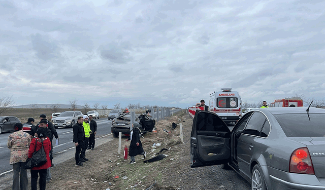 Konya'da takla atan otomobilde yaralanan genç, hayatını kaybetti