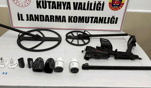 Kütahya'da kaçak tarihi eser operasyonu