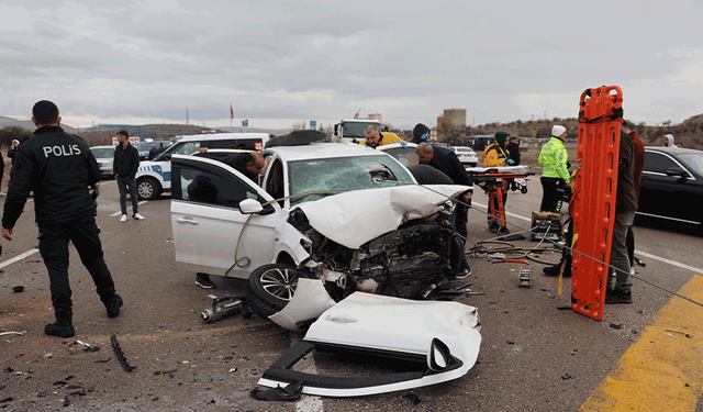 Nevşehir’de zincirleme kaza: Ölü sayısı 3’e yükseldi, 6 yaralı