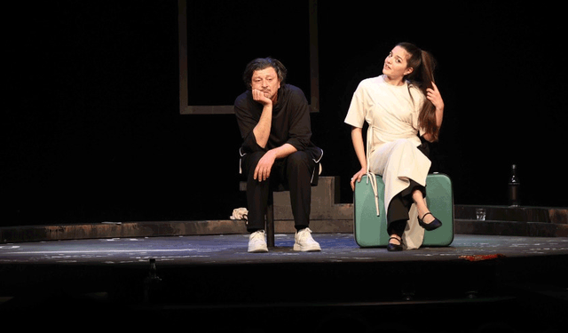 “Unutmak” Eskişehir’de sahnelendi: Gözyaşlarıyla alkışlandı