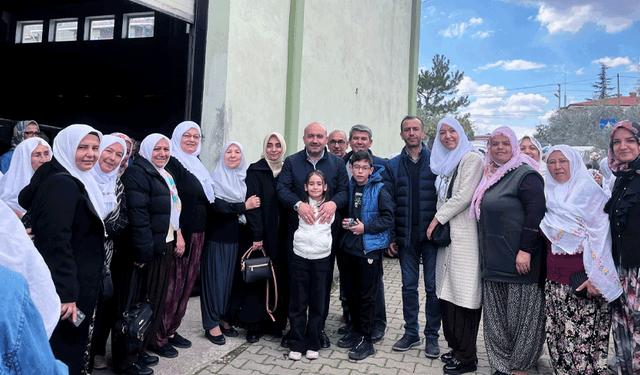 Albayrak Sarıcakaya’da hac pilavı programına katıldı