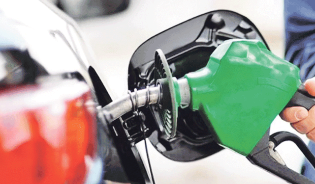 Araç sahipleri dikkat: Petrol krizi sonrası bu gece zam geliyor