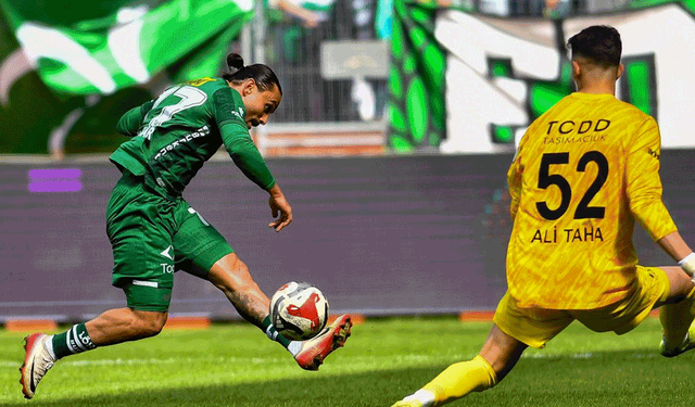 Bursaspor Eskişehir’de sevindi