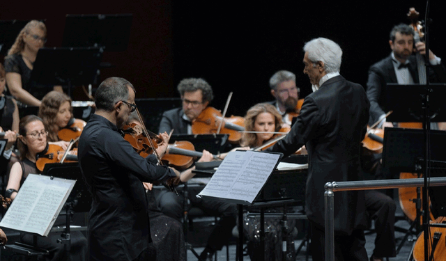 Eskişehir Senfoni Orkestrası’ndan duygu dolu konser