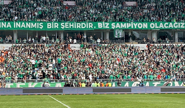 Eskişehir’de Ankara Demirspor-Bursaspor maçı öncesi tribünde kavga