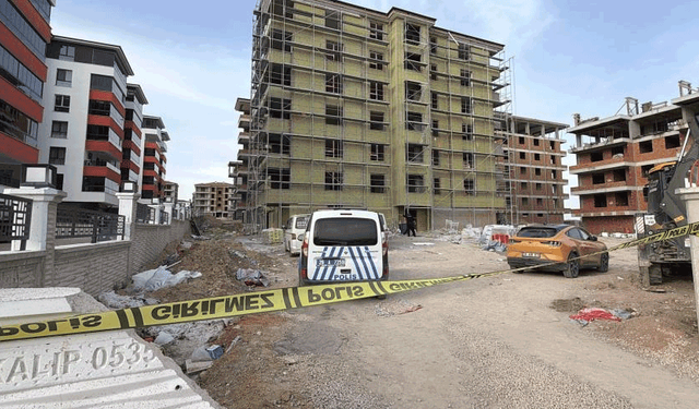 Eskişehir'de asansör boşluğuna düşen sıva ustası hayatını kaybetti