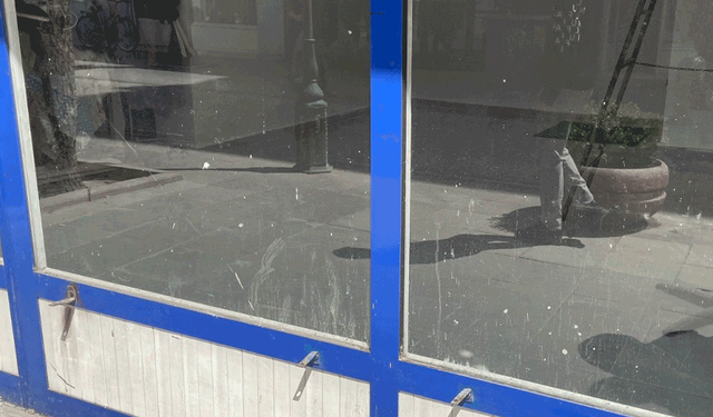 Eskişehir’de dükkanlar boş kaldı