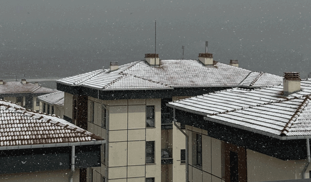 Eskişehir’de kar yağışı etkili olmaya başladı