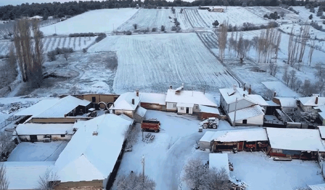 Eskişehir’in yüksek kesimleri beyaz örtü ile kaplandı