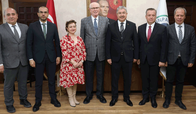 Vali Yılmaz, Başkan Kurt ile bir araya geldi