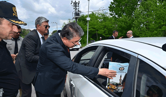 Bayram yolunda denetim: Vali Yılmaz uygulama noktasında