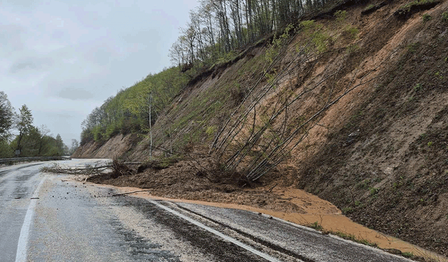 Bilecik’te şiddetli yağış heyelana yol açtı