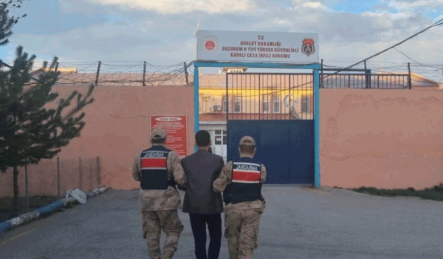 Erzurum'da aranan şahıslar Jandarmadan kaçamadı