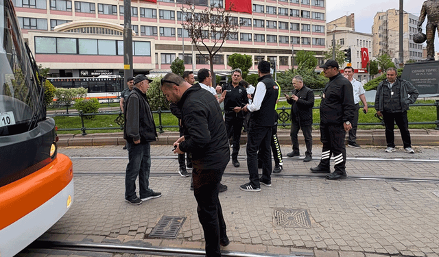 Eskişehir’de kaza nedeniyle tramvay seferleri durduruldu