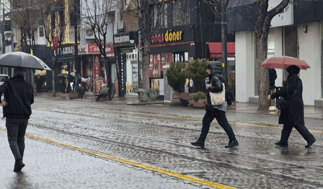 Eskişehir’e gök gürültülü sağanak uyarısı