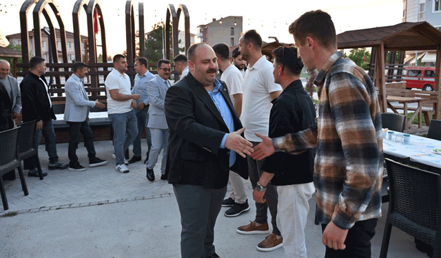İnönü’de bayramlaşma programı Cumhuriyet Meydanı’nda gerçekleştirildi