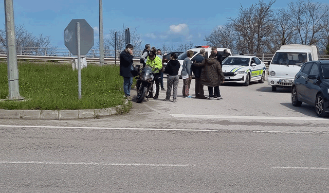 Sinop'ta motosiklet ile otomobil çarpıştı: 1 yaralı