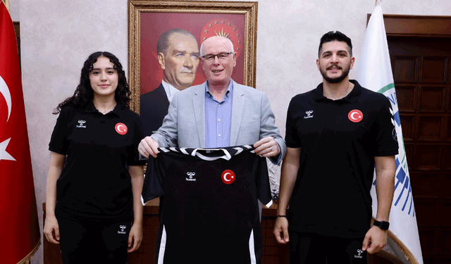 Başkan Kurt, milli sporcu Betül Yılmaz’ı ağırladı
