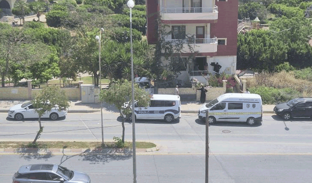 Mersin'de  merdivenden düşen yaşlı adam hayatını kaybetti
